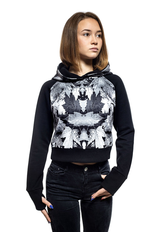 Дамски кроп суичър с качулка - худи с дълъг реглан-ръкав обло деколте - Decade.shop