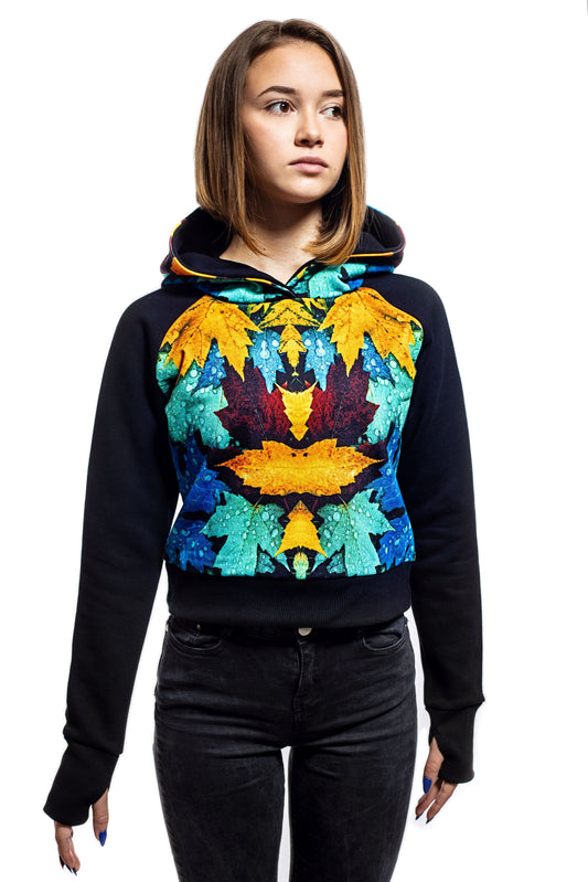 Дамски кроп суичър с качулка - худи с дълъг реглан-ръкав обло деколте - Decade.shop